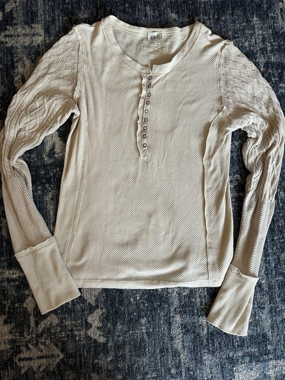 BKE Henley Taupe Twisted Cable Sleeve Waffle Knit Snap Women’s Large Boho Comfy